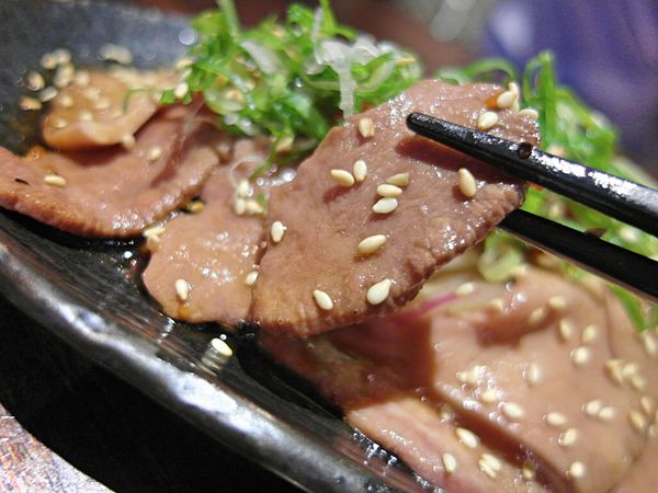 一号基地炭火食堂 ダイニングバー：❤️美食❤️【台北。大安】一号基地炭火食堂 ダイニングバー ★工地風格居酒屋/深夜聚會餐廳/著火炙燒牛舌