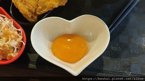 台北市捷運中山站平民美食創意丼飯~新丼 被網路IG FB燒到