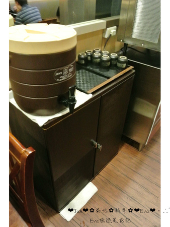 新丼：【食記－邀約】oO。台北　中山　新丼－日式創意丼飯專賣店　美式新丼、韓式新丼、招牌豆腐丼、台式新丼、蔥動（衝動）　新丼讓大家有心動的衝動，還不快行動～～o○。