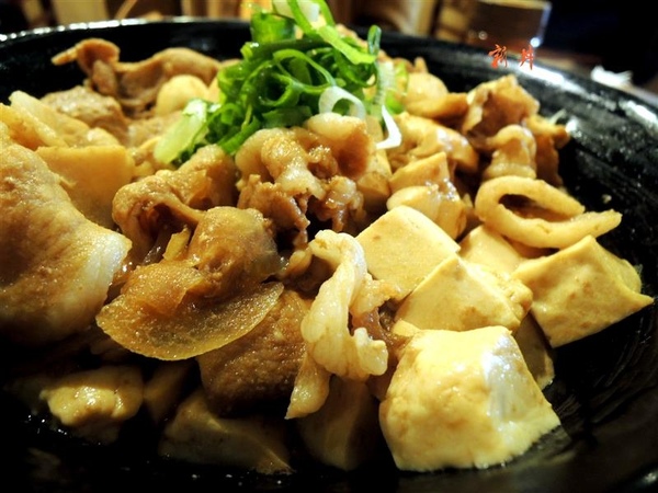 新丼:中山站美食 新丼蓋飯 牽絲起司瀑布 泡菜雙口味 雙人送超大豬排~ 新丼:中山站美食 新丼蓋飯 牽絲起司瀑布 泡菜雙口味 雙人送超大豬排~