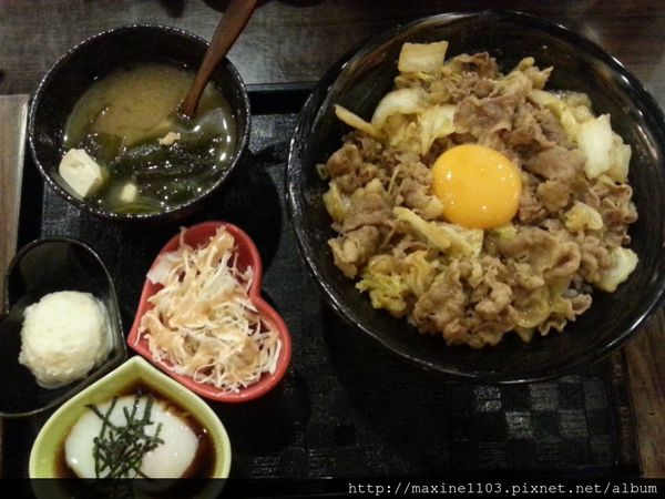 CYMERA_20141127_200152.jpg CYMERA_20141127_200152.jpg