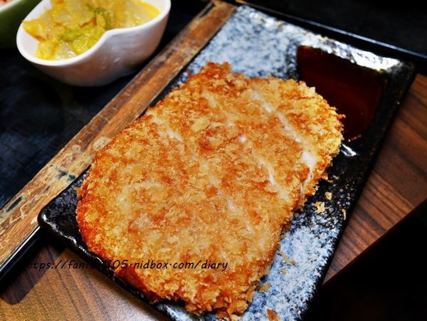 【台北美食】新丼 #起司瀑布 #無敵炸豬排 27種平價高cp值丼飯,只要$120元起 (7).JPG