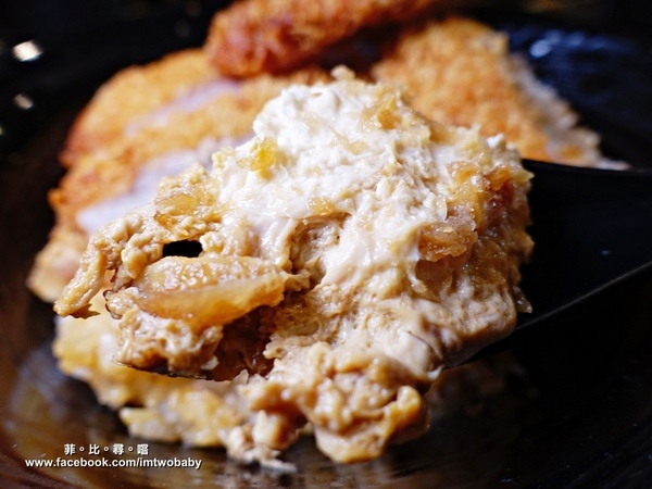 新丼:【捷運美食】新丼-長安本店 金黃酥脆的厚切豬排/銷魂牽絲的起司瀑布 21種讓人怦然心動的創意丼飯組合 幸福指數直線上升!捷運中山站 新丼:【捷運美食】新丼-長安本店 金黃酥脆的厚切豬排/銷魂牽絲的起司瀑布 21種讓人怦然心動的創意丼飯組合 幸福指數直線上升!捷運中山站