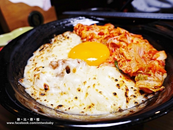 新丼:【捷運美食】新丼-長安本店 金黃酥脆的厚切豬排/銷魂牽絲的起司瀑布 21種讓人怦然心動的創意丼飯組合 幸福指數直線上升!捷運中山站 新丼:【捷運美食】新丼-長安本店 金黃酥脆的厚切豬排/銷魂牽絲的起司瀑布 21種讓人怦然心動的創意丼飯組合 幸福指數直線上升!捷運中山站