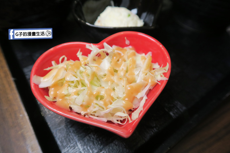 新丼 丼飯專賣店.高麗菜絲