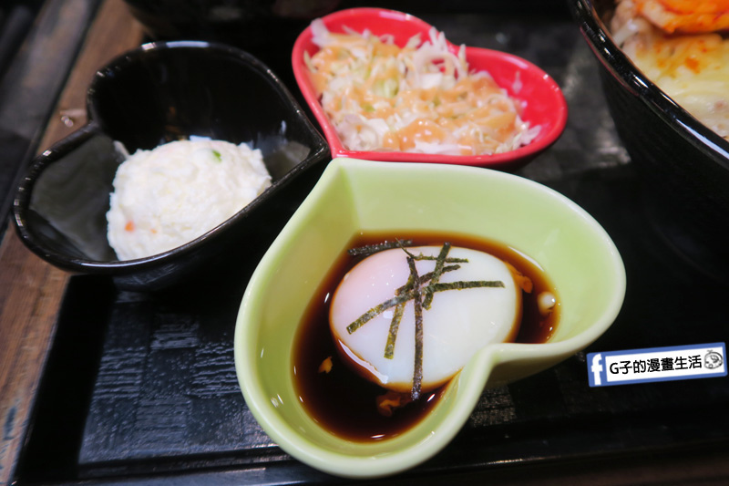 新丼 丼飯專賣店 月見溫泉蛋