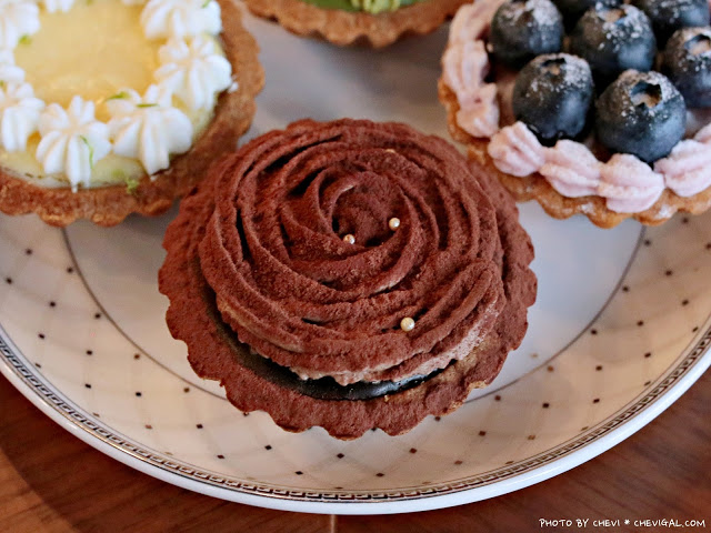 台南伴手禮推薦│阿嬤的珍藏*團購美食不可錯過的網購名店,綜合經典小塔的法式珍藏禮盒好繽紛!
