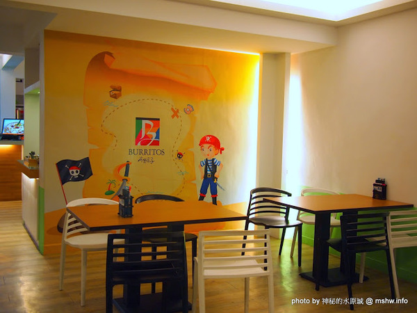 布里逗子BURRITOS：【食記】【景點】台中Burritos 布里逗子漢堡庭園餐廳@西區精明商圈捷運BRT忠明國小 : 環境閒適,餐點美味,女王不下班拍片場景之一!