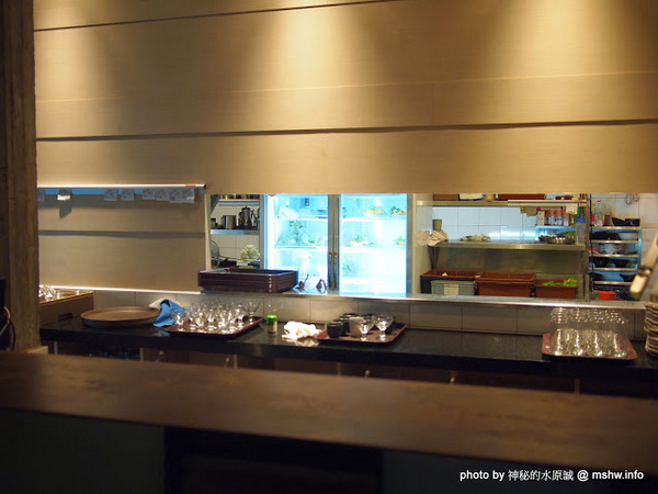 和稻壽喜燒鍋物(公益旗艦店)：【食記】台中和稻鍋物壽喜燒@南屯捷運MRT溝仔墘 : 顛覆傳統的鍋底？食材新鮮,創意吃法的台式壽喜綜合鍋