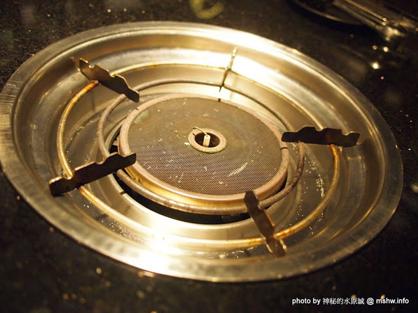 和稻壽喜燒鍋物(公益旗艦店)：【食記】台中和稻鍋物壽喜燒@南屯捷運MRT溝仔墘 : 顛覆傳統的鍋底？食材新鮮,創意吃法的台式壽喜綜合鍋