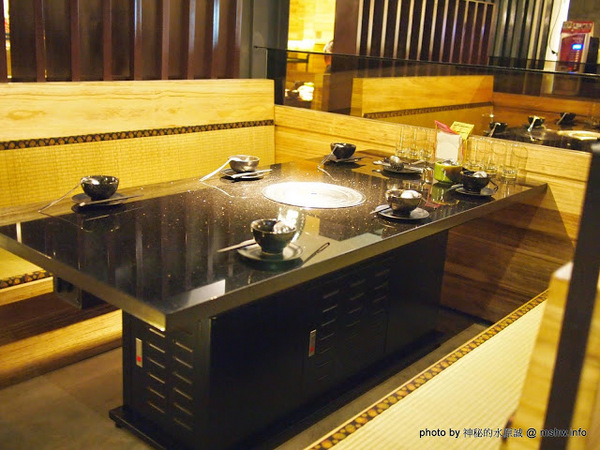 和稻壽喜燒鍋物(公益旗艦店)：【食記】台中和稻鍋物壽喜燒@南屯捷運MRT溝仔墘 : 顛覆傳統的鍋底？食材新鮮,創意吃法的台式壽喜綜合鍋