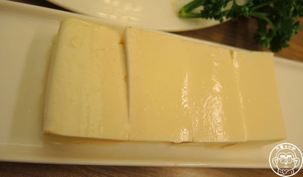 百草三味：呷飽祙【台北中山･百草三味鍋物】一次吃進十餘種契作有機葉菜