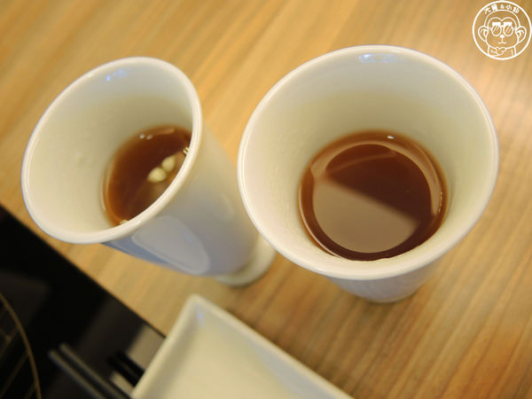 百草三味：呷飽祙【台北中山･百草三味鍋物】一次吃進十餘種契作有機葉菜