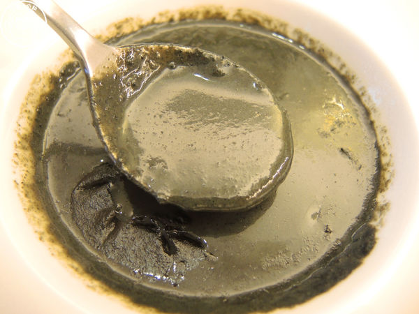 百草三味：呷飽祙【台北中山･百草三味鍋物】一次吃進十餘種契作有機葉菜