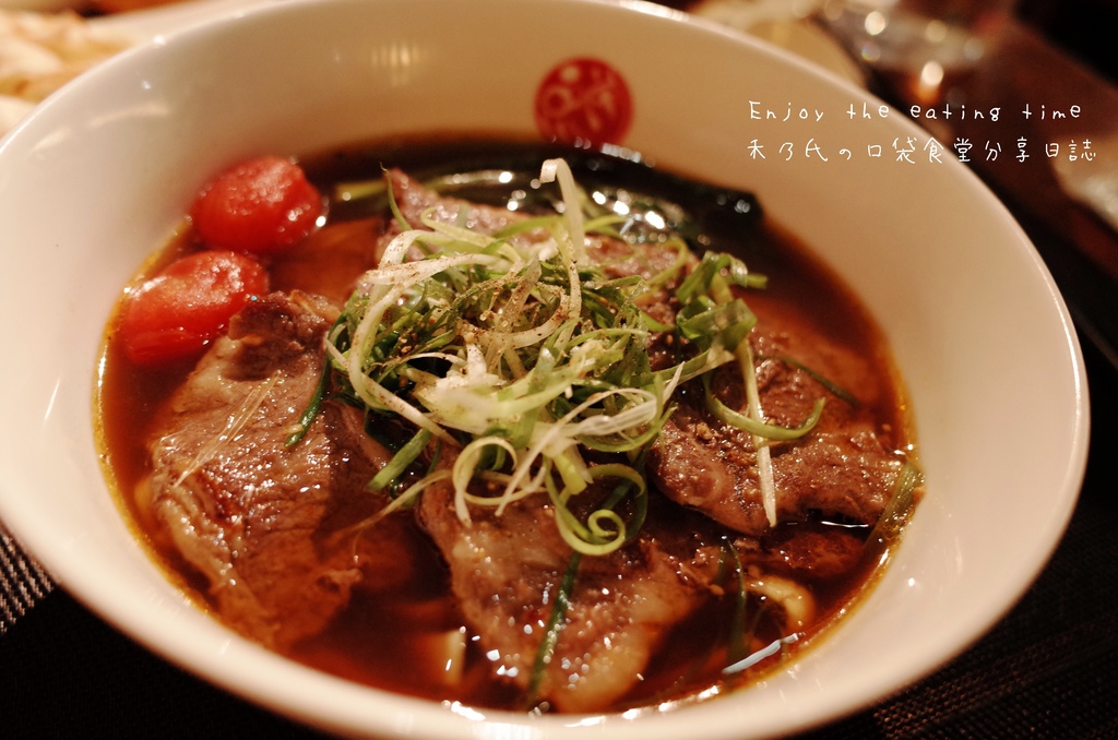 17-05-01-18-00-50-042_deco.jpg 17-05-01-18-00-50-042_deco.jpg