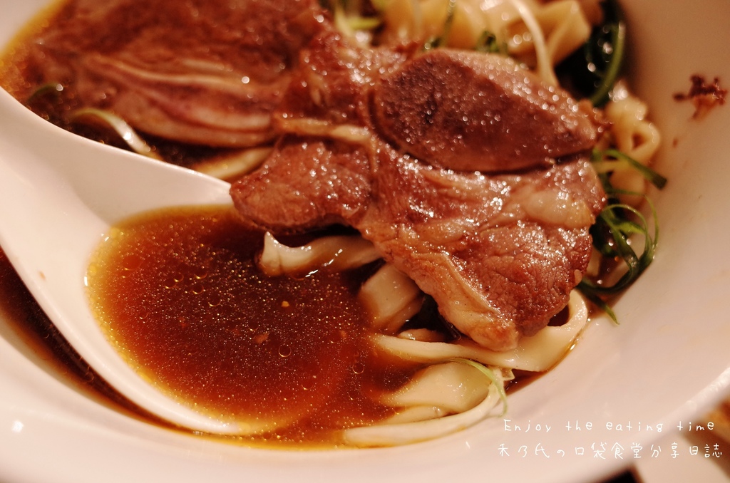 17-05-01-18-06-23-978_deco.jpg 17-05-01-18-06-23-978_deco.jpg