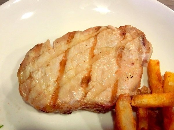 卡帕卡巴Capa Kaba-原味炭火牛排(士林基河總店):【食記】卡帕卡巴capa kaba 原味炭火牛排 - 士林基河總店~新美式餐廳~近士林夜市,歡迎來嚐鮮喔!