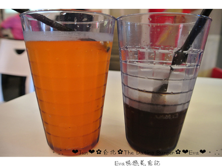 The Dating Burger 美式餐廳(羅東超人店):【食記】oO。宜蘭 羅東 The Dating Burger 特別又好吃的波蘿小漢堡,大家趕快來吃嚐鮮喲~。o○。 The Dating Burger 美式餐廳(羅東超人店):【食記】oO。宜蘭 羅東 The Dating Burger 特別又好吃的波蘿小漢堡,大家趕快來吃嚐鮮喲~。o○。