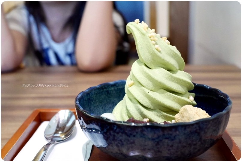 【台中.西區】町家咖啡 Machiya。藏匿向上市場.華美街上的日式剉冰,如棉花糖加了貓蛋蛋的夢幻藍 夏日祭典(5-9月限定)、宇治抹茶霜淇淋