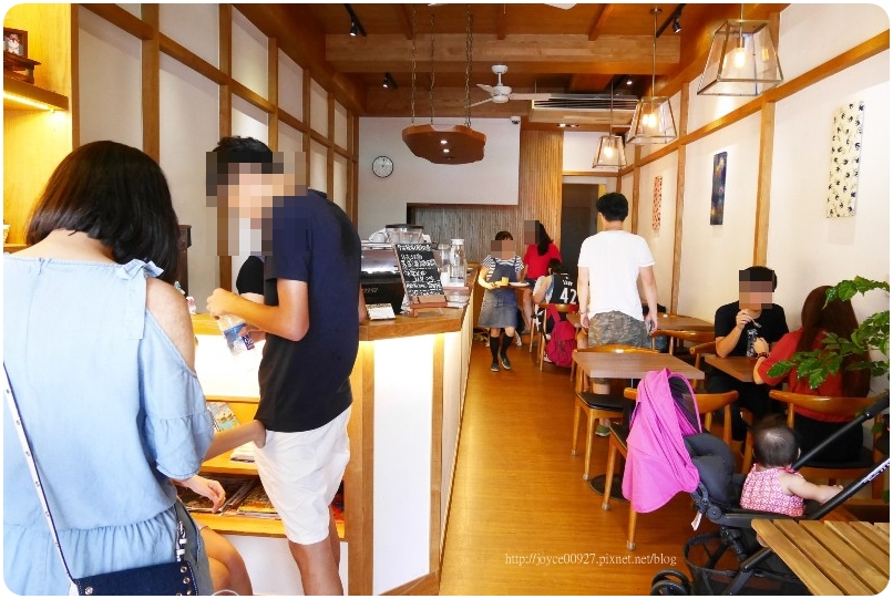 【台中.西區】町家咖啡 Machiya。藏匿向上市場.華美街上的日式剉冰,如棉花糖加了貓蛋蛋的夢幻藍 夏日祭典(5-9月限定)、宇治抹茶霜淇淋