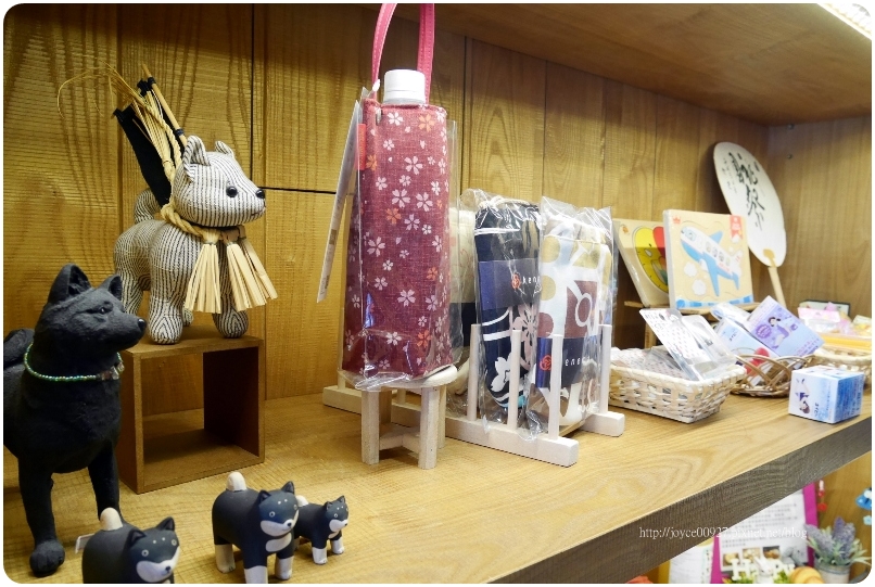 【台中.西區】町家咖啡 Machiya。藏匿向上市場.華美街上的日式剉冰,如棉花糖加了貓蛋蛋的夢幻藍 夏日祭典(5-9月限定)、宇治抹茶霜淇淋