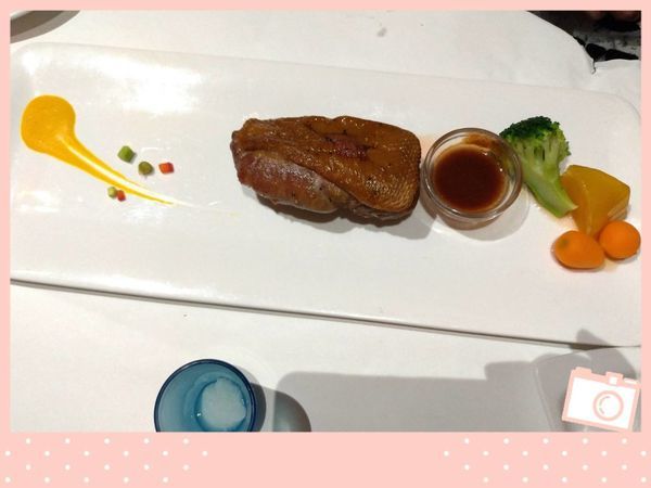 彰化市TASTY 西堤牛排，氣氛佳.服務好，生日慶祝.節日聚餐都很棒!