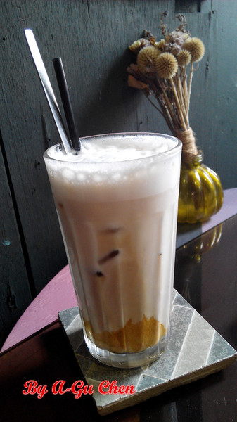 卡加米亞咖啡:【臺南Ω中西區】卡加米亞咖啡。在怎麼拍都很文青的老屋中享用美味早午餐與手作甜點 卡加米亞咖啡:【臺南Ω中西區】卡加米亞咖啡。在怎麼拍都很文青的老屋中享用美味早午餐與手作甜點