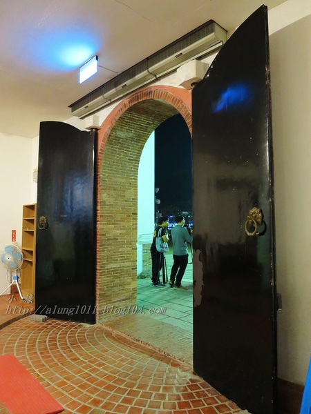 無玷聖母。聖潔的容顏.. 萬金聖母聖殿