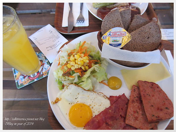 『呷』「捷運永安市場站」☆ 黃白小屋 ☆ 美味特別的德式早午餐