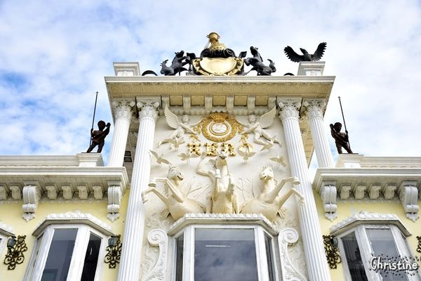 【台南。景點】 中西區 / 台南移民署，如童話般的歐風城堡建築，婚紗拍攝勝地，全台最美公家機關，ig打卡熱門景點，府前路上