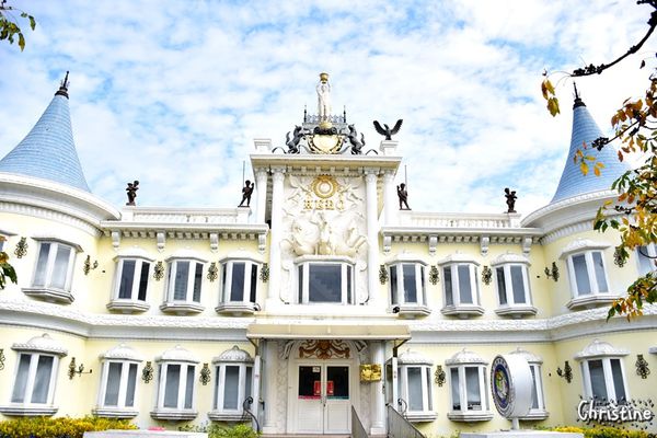 【台南。景點】 中西區 / 台南移民署，如童話般的歐風城堡建築，婚紗拍攝勝地，全台最美公家機關，ig打卡熱門景點，府前路上