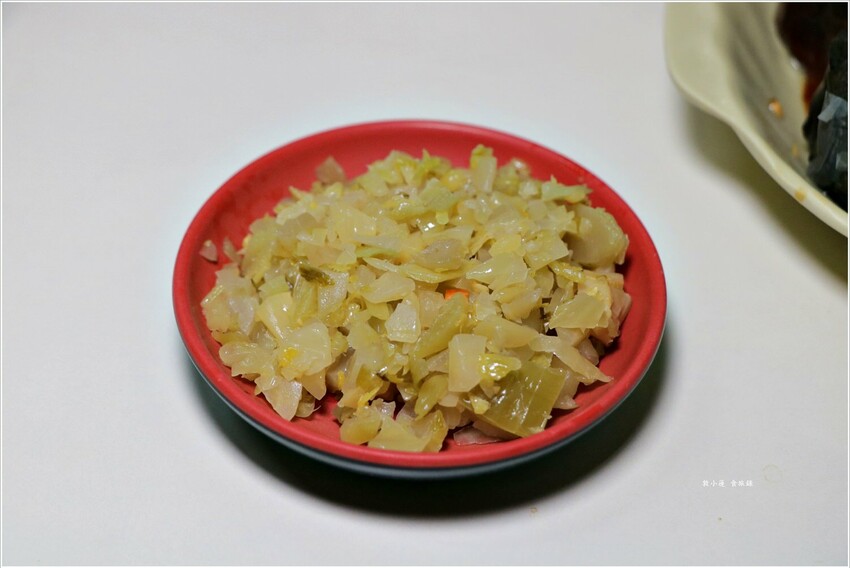 【高雄】川味牛肉麵‧巷口中在地五十年老味道 - 敦 小 蓮の食旅錄