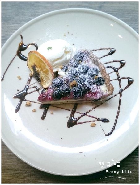 ||食記||-[台中]-西屯區-DEPOT小倉庫-輕食/鹹派 早午餐(近台中新光遠百)有Menu