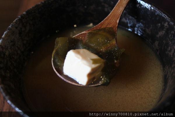 新丼：台北/中山 【新丼-有創意、超新鮮、份量夠、真的讓人很心動!】 捷運中山站