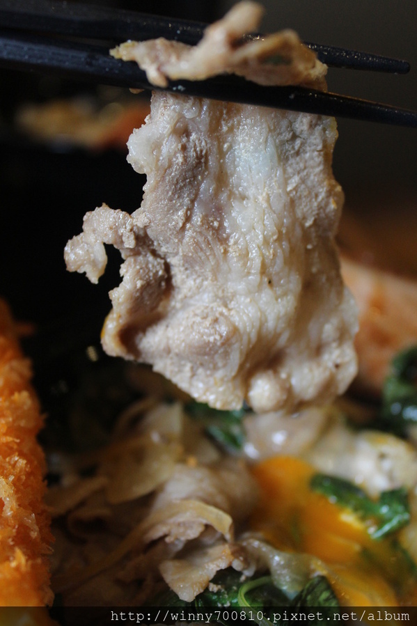 新丼：台北/中山 【新丼-有創意、超新鮮、份量夠、真的讓人很心動!】 捷運中山站