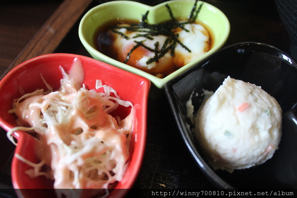 新丼：台北/中山 【新丼-有創意、超新鮮、份量夠、真的讓人很心動!】 捷運中山站