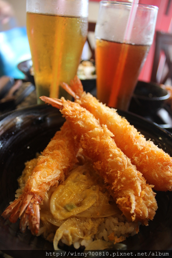 新丼：台北/中山 【新丼-有創意、超新鮮、份量夠、真的讓人很心動!】 捷運中山站