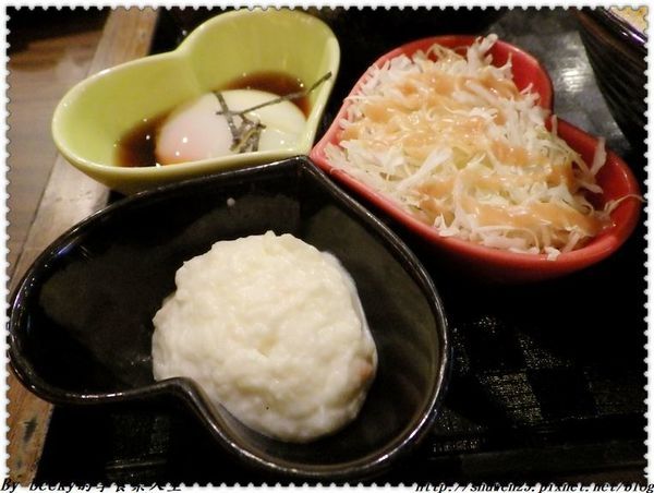 <捷運中山站>創意丼飯/平價丼飯/日式丼飯推薦/東森新聞推薦/高CP值/大份量/ 21道創意丼飯隨君選擇/滿滿的起司 韓美新丼/中山美食