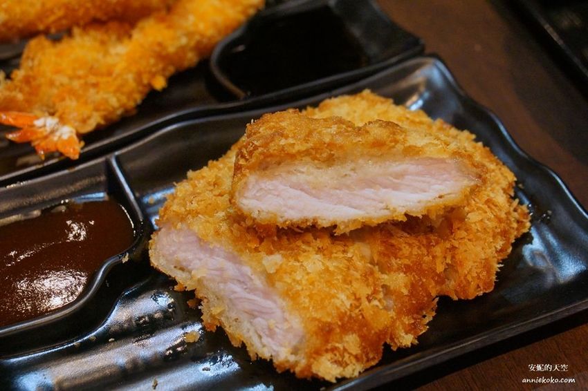 [新北浮誇系丼飯 新丼] 板橋新埔站必吃美食 爆炸滿蔥花 視覺味覺都震撼 湯品白飯無限量供應 - 安妮的天空