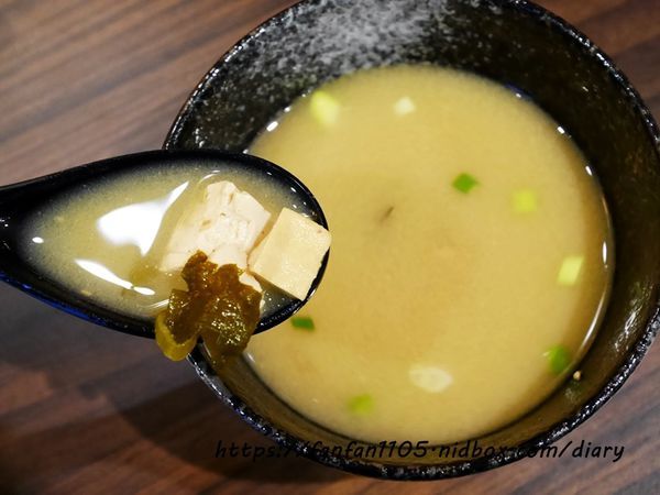 台北美食【新丼】21種創意丼飯組合,給人不一樣的心動體驗 #中山站 #丼飯 #日式丼飯 (20).JPG