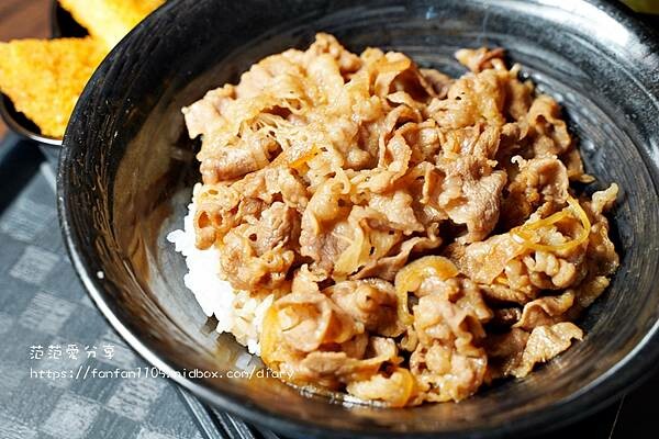 【台北美食】新丼 26種平價創意丼飯,只要$128元起 #起司瀑布 #無敵炸豬排 CP值超高的 (11).JPG