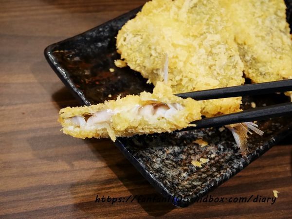 台北美食【新丼】21種創意丼飯組合,給人不一樣的心動體驗 #中山站 #丼飯 #日式丼飯 (22).JPG