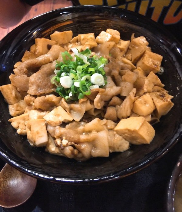 新丼:【捷運中山站美食/21種丼飯】知名創意丼飯料理-新丼~必點「韓式豆腐丼」、「味噌豆腐丼」及「酸甜糖醋炸雞」CP值超高,絕對是你吃飽喝足的好所在喔~