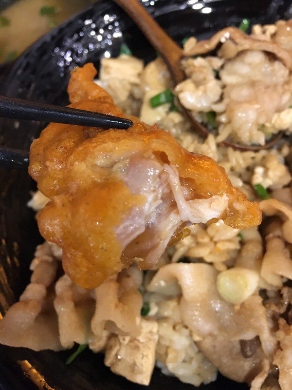 新丼:【捷運中山站美食/21種丼飯】知名創意丼飯料理-新丼~必點「韓式豆腐丼」、「味噌豆腐丼」及「酸甜糖醋炸雞」CP值超高,絕對是你吃飽喝足的好所在喔~