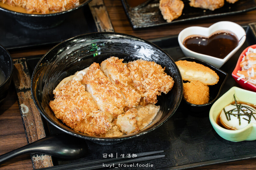 中山捷運站餐廳_新丼，巧克力豬排是什麼神仙組合，一口入魂，大