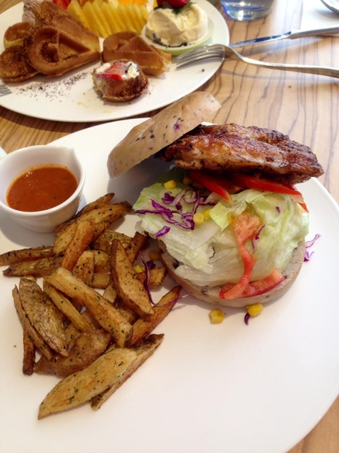 [台中] 覺樂café~隱身在廣三SOGO後的小巷咖啡~