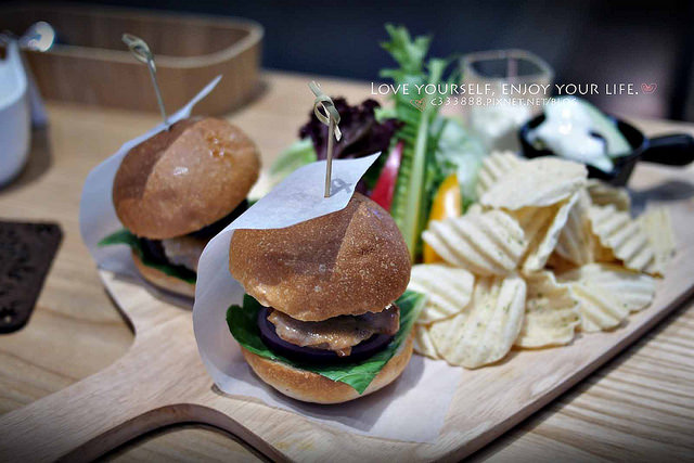 辣椒雞肉漢堡(微辣)-1 辣椒雞肉漢堡(微辣)-1