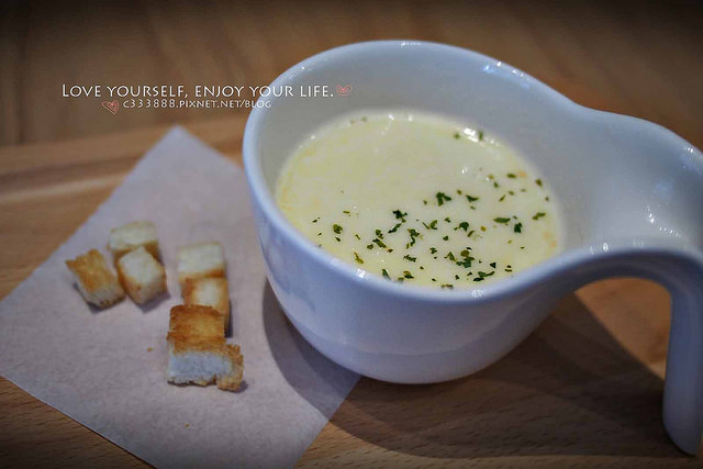 附餐濃湯與麵包丁-1 附餐濃湯與麵包丁-1