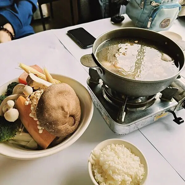 台中新社青青湖畔親水花園~創意西餐廳~烤肉區~親子同遊好樂趣