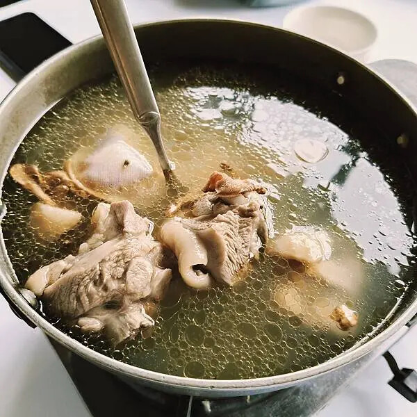 台中新社青青湖畔親水花園~創意西餐廳~烤肉區~親子同遊好樂趣